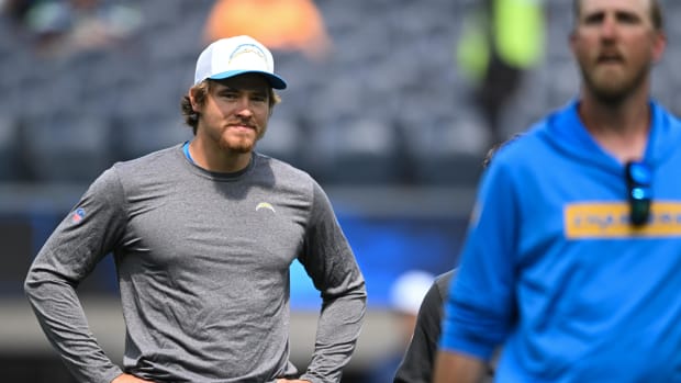 Los Angeles Chargers quarterback Justin Herbert (10) during the pregame warmups at SoFi Stadium. Mandatory Credit: Jonathan H