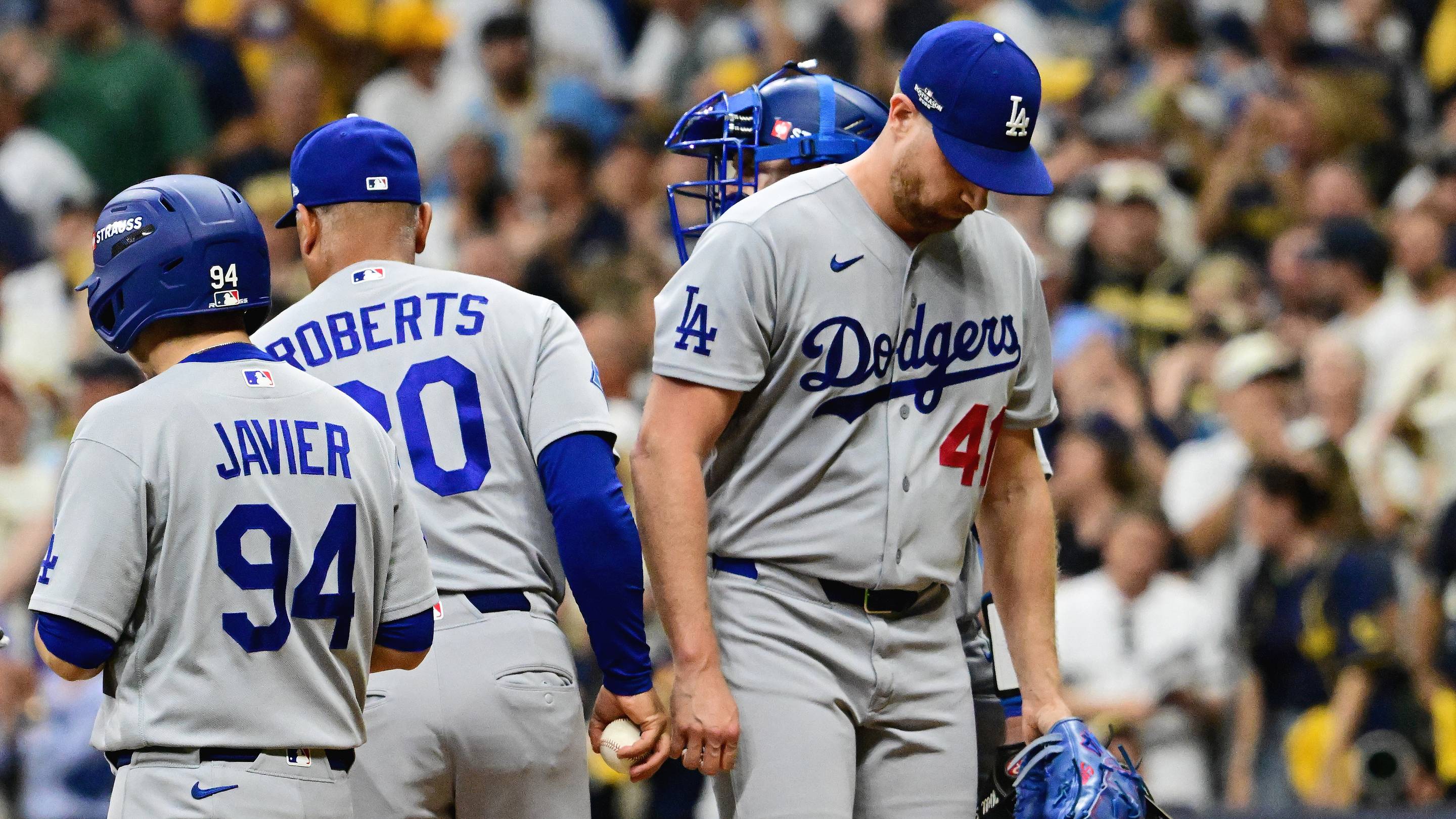 Probable Starting Pitchers for Brewers and Dodgers in NLCS Game 3