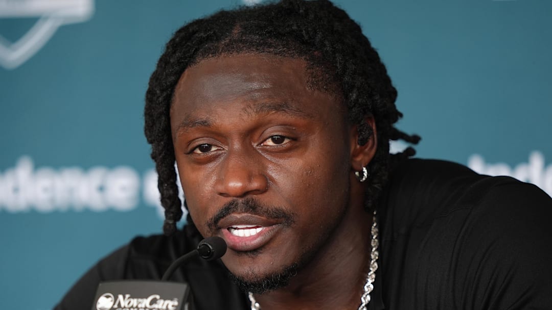 Philadelphia Eagles, A.J. Brown