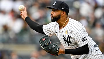 Sep 7, 2025; Bronx, New York, USA; New York Yankees relief pitcher Devin Williams (38) pitches the ball during the eighth inning against the Toronto Blue Jays at Yankee Stadium. Mandatory Credit: Mark Smith-Imagn Images