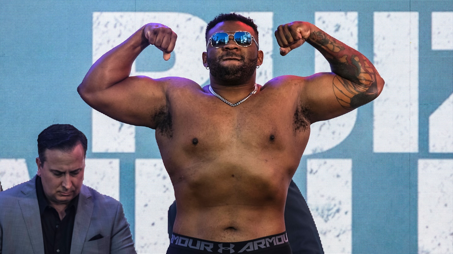 Jarrell Miller Slaps Fabio Wardley At Press Conference