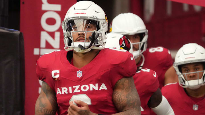 Arizona Cardinals running back James Conner (6) heads out on to the field before their game against the Dallas Cowboys at State Farm Stadium in Glendale on Set. 24, 2023. Arizona Cardinals running back James Conner (6) heads out on to the field before their game against the Dallas Cowboys at State Farm Stadium in Glendale on Set. 24, 2023.