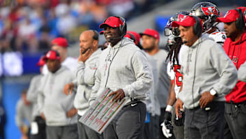 The Tampa Bay Buccaneers have a deep class of free agent edge rushers to choose from this offseason. (Mandatory Credit: Gary A. Vasquez-Imagn Images)