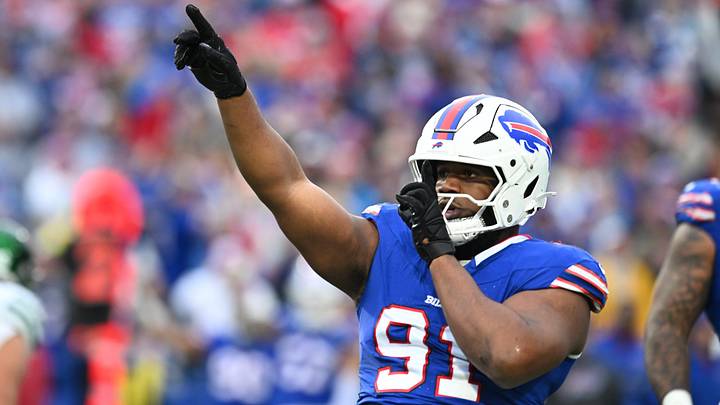 Injured Bills' DT shows signs of healing during Thursday Night Football pregame