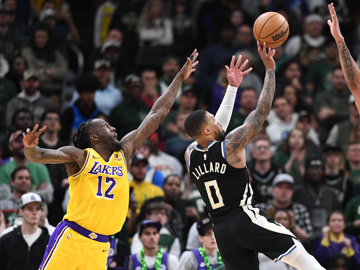 Blockbuster Trade Proposal Has Bucks Sending Damian Lillard to Lakers