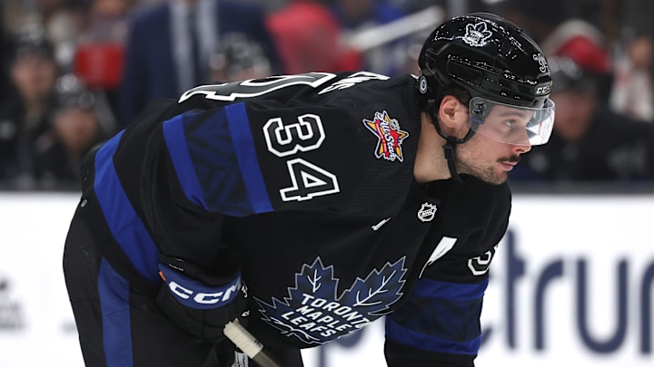 Toronto Maple Leafs v Los Angeles Kings