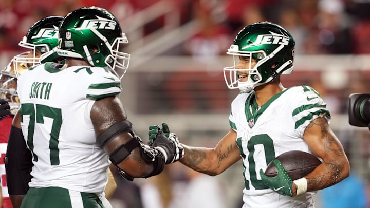 Which jerseys are the NY Jets wearing today in Week 2 vs. Titans