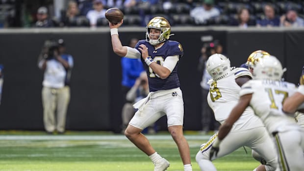 Riley Leonard throws a pass against Georgia Tech in 202