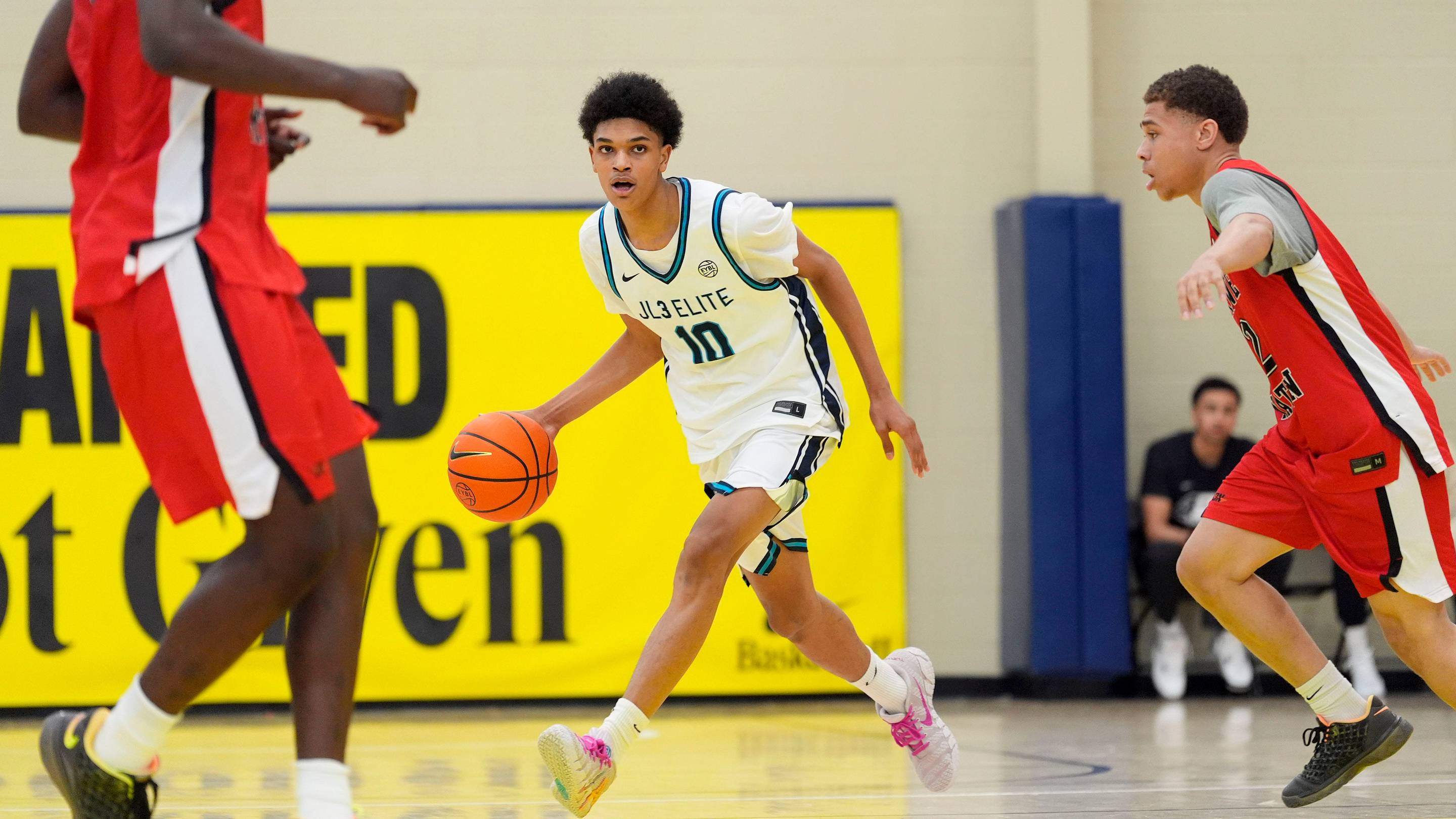 Hakeem Olajuwon’s Top-60 Recruit Son Makes NCAA Commitment