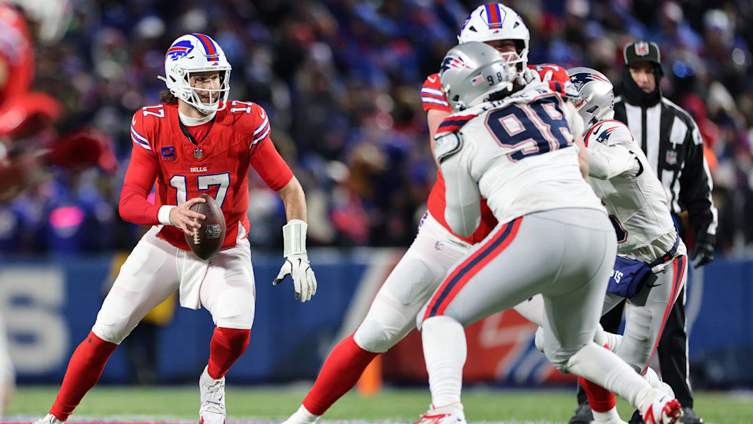 New England Patriots v Buffalo Bills