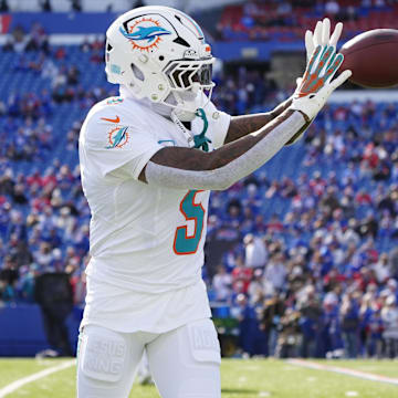 Miami Dolphins cornerback Jalen Ramsey (5) warms up prior to the game against the Buffalo Bills at Highmark Stadium in a 2024 game.