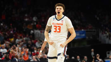 Mar 23, 2024; Omaha, NE, USA; Illinois Fighting Illini forward Coleman Hawkins (33) reacts against