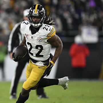 Dec 21, 2024; Baltimore, Maryland, USA;  Pittsburgh Steelers running back Najee Harris (22) rushes during  the second half against the Baltimore Ravens at M&T Bank Stadium. Mandatory Credit: Tommy Gilligan-Imagn Images