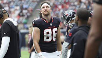 Houston Texans tight end Dalton Schultz 