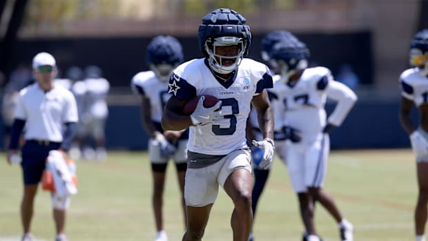 Dallas Cowboys wide receiver Brandin Cooks (3) runs during training camp at the River Ridge 