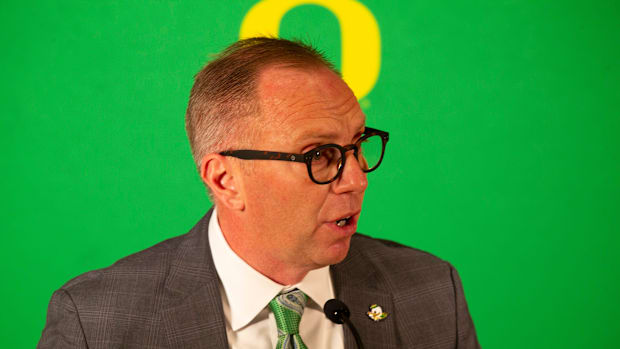 Five-Star Offensive Recruit Tackle Immanuel Iheanacho Makes History With Oregon Ducks Commitment? 
