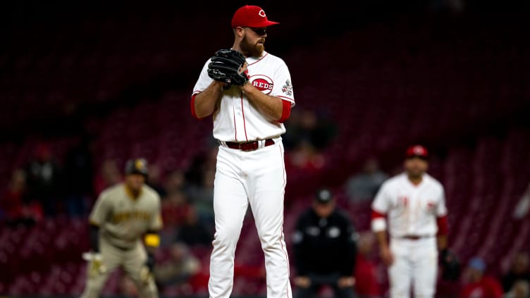 Cincinnati Reds relief pitcher Buck Farmer (46) prepares to pitch.