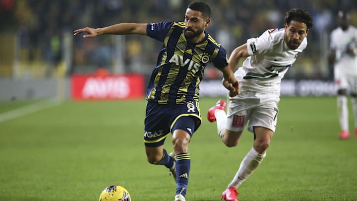 Mehmet Ekici ve Olcay Şahan arasındaki ikili mücadele