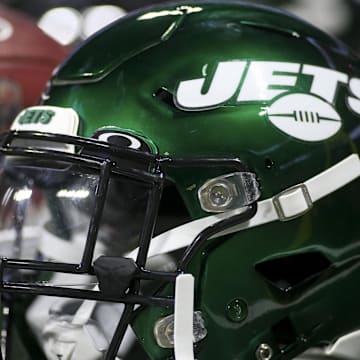 Aug 15, 2019; Atlanta, GA, USA; New York Jets helmet on the sideline against the Atlanta Falcons in the second half at Mercedes-Benz Stadium. Mandatory Credit: Brett Davis-Imagn Images