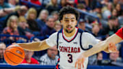 Gonzaga Bulldogs guard Braeden Smith (3).