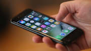 Apple Fans Await iPhone 7