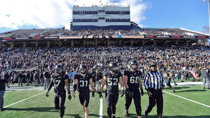 Nov 18, 2023; West Point, New York, USA; Army Black Knights linebacker Jimmy Ciarlo (7) walks out