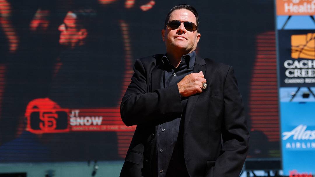 Former San Francisco Giants player JT Snow is introduced during a Wall of Fame induction ceremony before the game. Credit: Kelley L Cox-USA TODAY Sports Former San Francisco Giants player JT Snow is introduced during a Wall of Fame induction ceremony before the game. Credit: Kelley L Cox-USA TODAY Sports