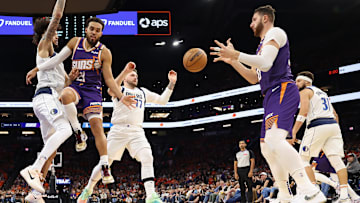 Dallas Mavericks v Phoenix Suns