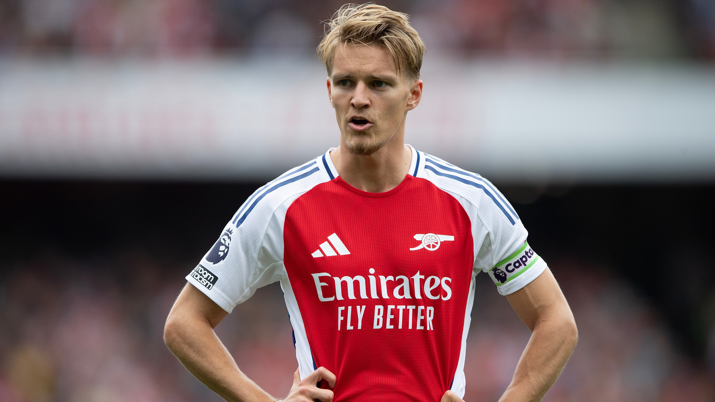 Enorme coup dur pour Arsenal, Martin Odegaard a rechuté et la durée de son indisponibilité s'est rallongée