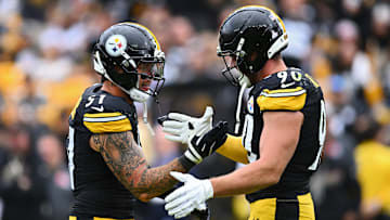 Cleveland Browns v Pittsburgh Steelers