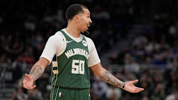 Detroit Pistons v Milwaukee Bucks