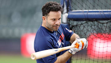 Houston Astros v Milwaukee Brewers