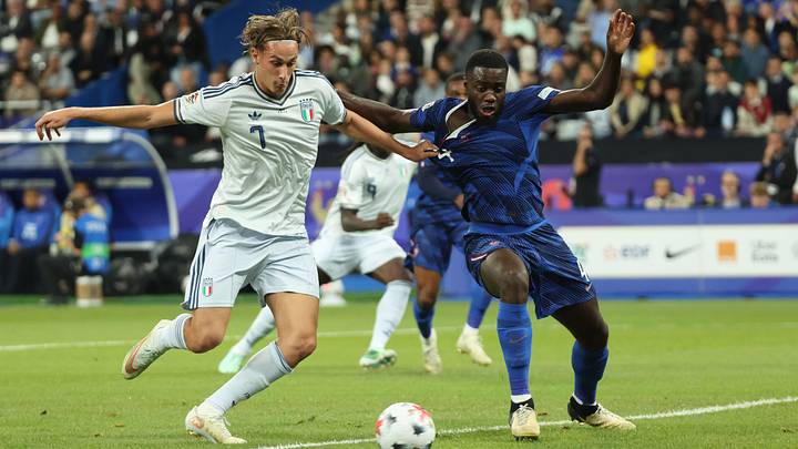 Dayot Upamecano im Einsatz für Frankreich gegen Italien