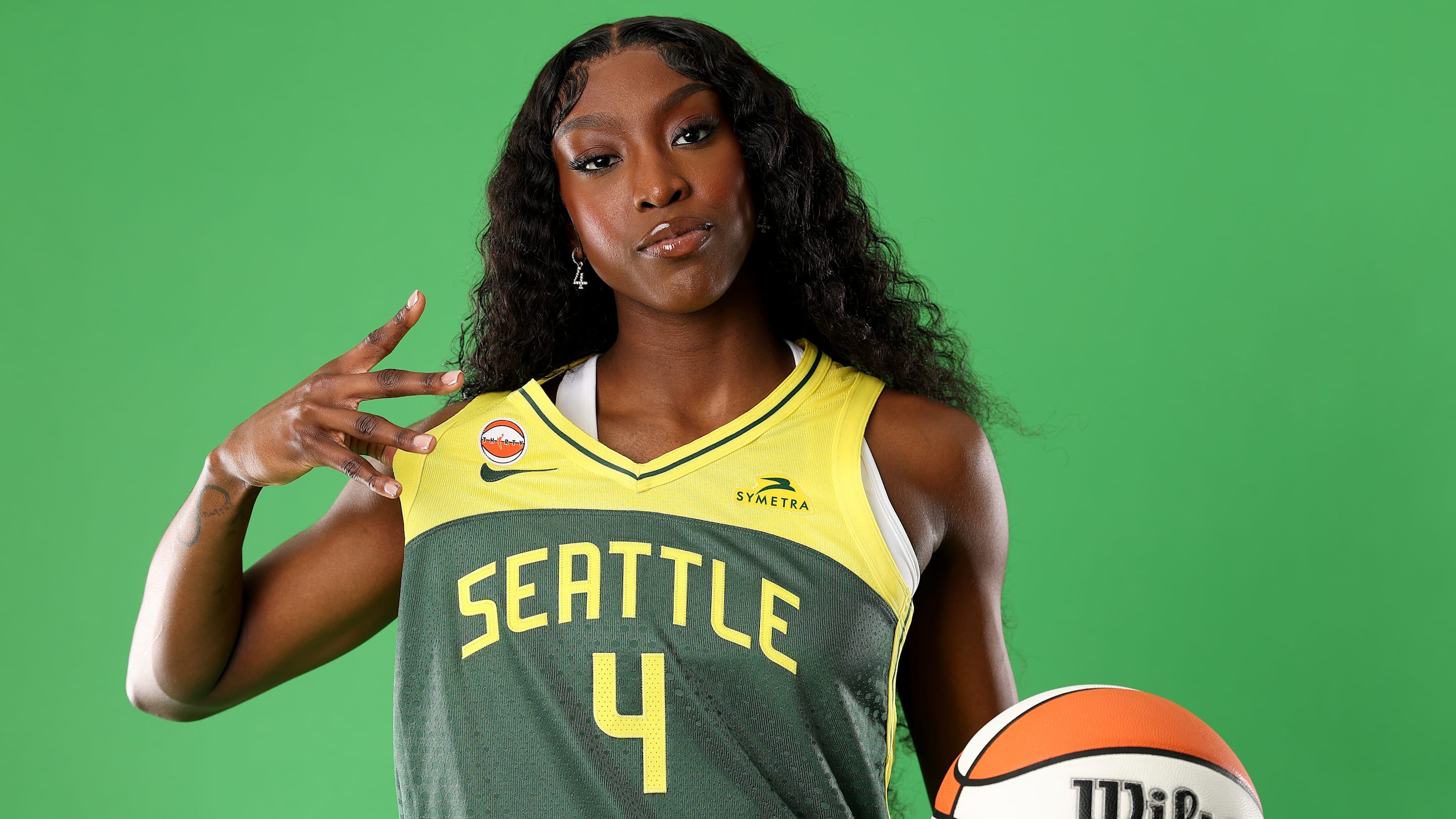 Flau'Jae Johnson, Olivia Miles, Lauren Betts and 3 more WNBA rookies who passed their first preseason tests