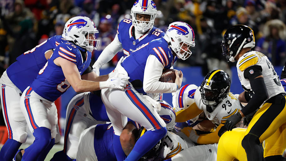 Allen runs a version of the Tush Push in Buffalo | Jamie Germano/Rochester Democrat and Chronicle / USA TODAY NETWORK