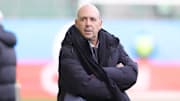 Leverkusen-Boss Fernando Carro ist momentan nicht gut auf die Bayern zu sprechen. 