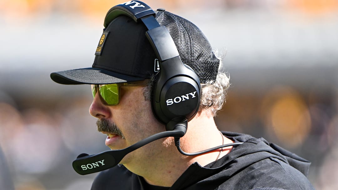 Sep 14, 2025; Pittsburgh, Pennsylvania, USA; Pittsburgh Steelers offensive coordinator Arthur Smith watches the action during the second half against the Seattle Seahawks at Acrisure Stadium. Mandatory Credit: Barry Reeger-Imagn Images