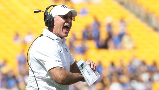 Pittsburgh Panthers head coach Pat Narduzzi reacts on the sidelines against the Duquesne Dukes 