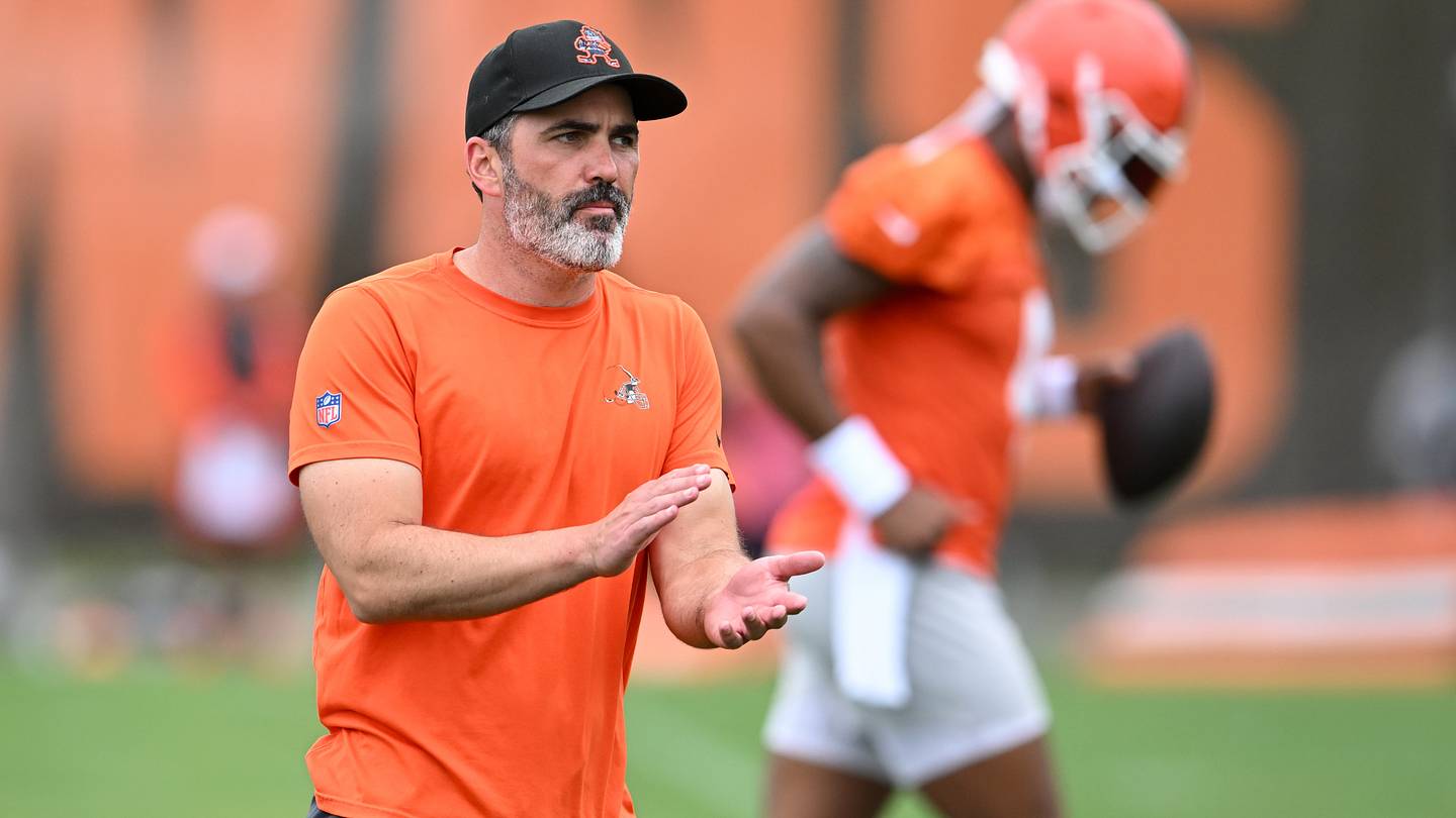 Kevin Stefanski Addresses Amari Cooper's Minicamp Absence for First Time - Vimarsana News