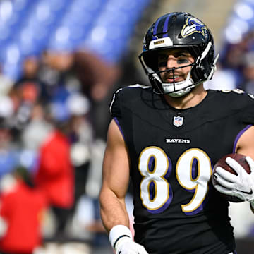 Oct 26, 2025; Baltimore, Maryland, USA; Baltimore Ravens tight end Mark Andrews (89) warms up before the game against the Chicago Bears at M&T Bank Stadium. Mandatory Credit: Tommy Gilligan-Imagn Images