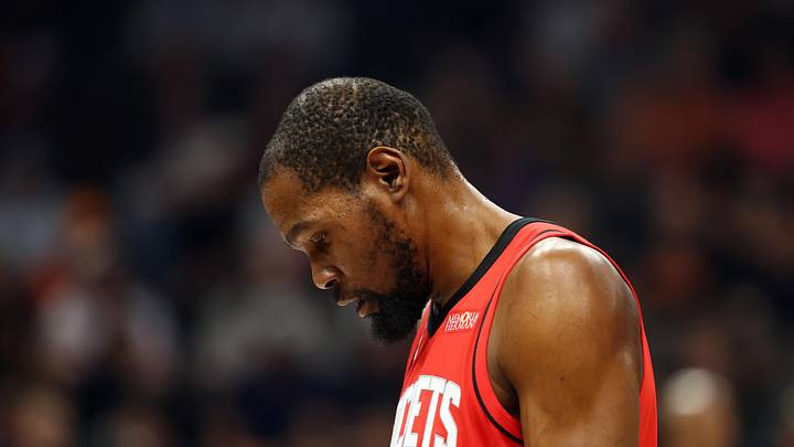 Houston Rockets forward Kevin Durant (7) reacts against the Phoenix Suns at Mortgage Matchup Center on Apr 7, 2026.