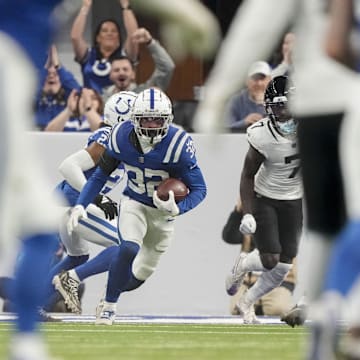 Former Indianapolis Colts safety and Utah Utes star defensive back Julian Blackmon (32) has signed with the New Orleans Saints.
