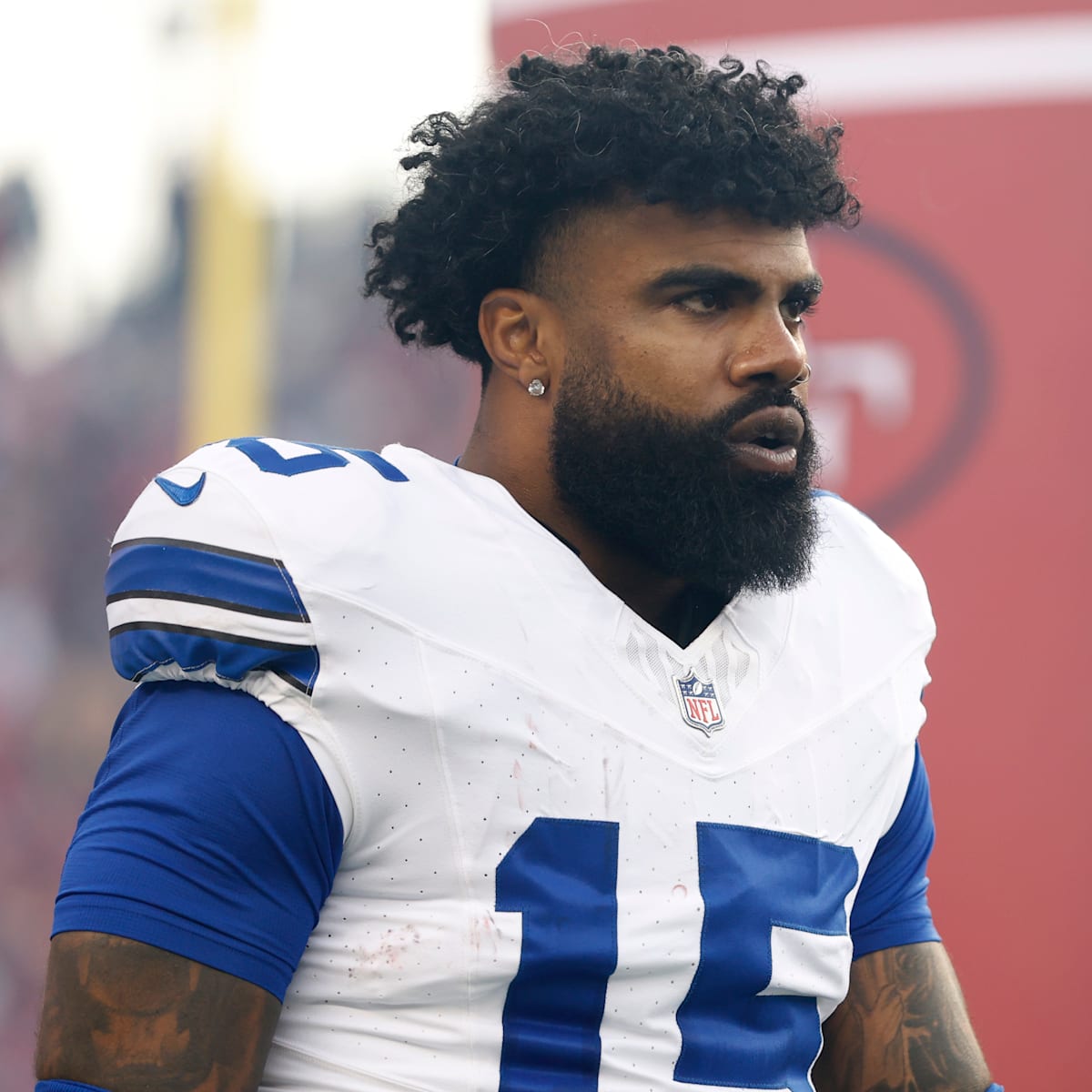 Ezekiel elliott long sleeve clearance