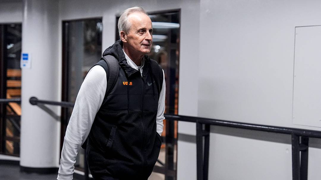 Tennessee head coach Rick Barnes arrives for NCAA Tournament Elite 8 round between Michigan and Tennessee at United Center in Chicago on Sunday, March 29, 2026.