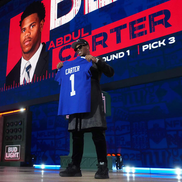 New York Giants edge Abdul Carter
