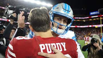 Detroit Lions quarterback Jared Goff (R) and San Francisco 49ers quarterback Brock Purdy (L)