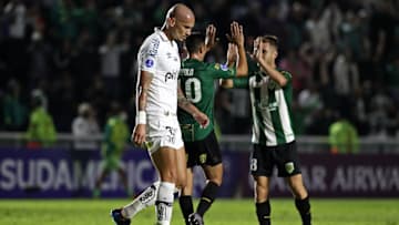 Eliminado de forma precoce no Paulistão, Peixe começou mal na Sul-Americana