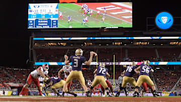 Nov 30, 2018; Santa Clara, CA, USA; General overall view as Washington Huskies quarterback Jake Browning (3) throws a pass in the third quarter against the Utah Utes during the 2018 Pac-12 Championship at Levi's Stadium. Washington defeated Utah 10-3. Mandatory Credit: Kirby Lee-Imagn Images