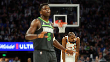 Phoenix Suns v Minnesota Timberwolves