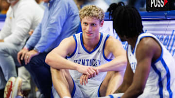  Kentucky Wildcats guard Collin Chandler (5)